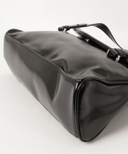 folka(フォルカ)の「GC 7D51-NK スクエアフラップバッグ(ハンドバッグ・レディース・ブラック・ONESIZE)」の3枚目の写真