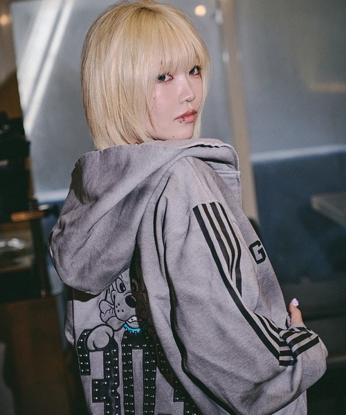 GALFY(ガルフィー)の「【GALFY/ガルフィー】全力汚し部パーカー(パーカー・メンズ・ブラック×ピンク/ブラック/杢グレー・XXL/XL/L)」の3枚目の写真