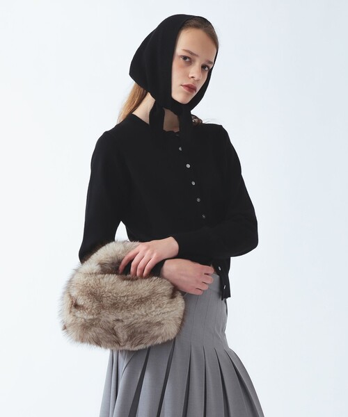 Ray BEAMS(レイビームス)の「ニット スカーフ セット カーディガン(ニット/セーター・レディース・ブラック/シルバー・ONE SIZE)」の2枚目の写真