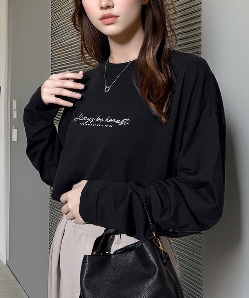 Chandelier（シャンデリア）の「ゆったり 着やすい ルーズシルエット 刺繍 ワンポイント ロンT（Tシャツ/カットソー・レディース・ブラック/ホワイト/ブラック系/ホワイト系/ブラック系2/ホワイト系1/ブラック系1/バーガンディー/ブラウン/ブラック系3/ブラック系4/ブラック系6/ブラック系5/ブラック系7・L/M/LL）」の10枚目の写真