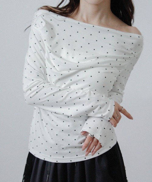 Social GIRL(ソーシャルガール)の「ドット オフショル カットソー Tシャツ トップス 長袖(Tシャツ/カットソー・レディース・オフホワイト/杢グレー/ブラック・M)」の1枚目の写真