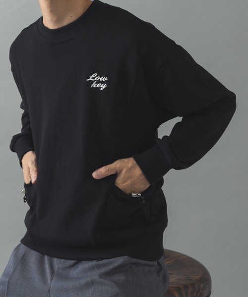 ITEMS URBANRESEARCH(アイテムズ アーバンリサーチ)の「サイドストレージ裏毛スウェットトップス(スウェット・メンズ・チャコールグレー/ホワイト/レッド系その他/ブラック・MEDIUM/LARGE)」の3枚目の写真
