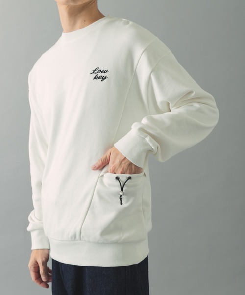 ITEMS URBANRESEARCH(アイテムズ アーバンリサーチ)の「サイドストレージ裏毛スウェットトップス(スウェット・メンズ・チャコールグレー/ホワイト/レッド系その他/ブラック・MEDIUM/LARGE)」の10枚目の写真