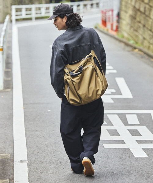 +phenix(プラスフェニックス)の「+phenix/プラスフェニックス 別注 GORE-TEX WINDSTOPPER PACKABLE SLACKS【セットアップ対応】/ゴアテックス ウインドストッパー パッカブル スラックス(その他パンツ・メンズ・ネイビー/チャコールグレー/ブラック・SMALL/MEDIUM/LARGE)」の20枚目の写真