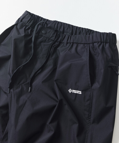 +phenix(プラスフェニックス)の「+phenix/プラスフェニックス 別注 GORE-TEX WINDSTOPPER PACKABLE SLACKS【セットアップ対応】/ゴアテックス ウインドストッパー パッカブル スラックス(その他パンツ・メンズ・ネイビー/チャコールグレー/ブラック・SMALL/MEDIUM/LARGE)」の18枚目の写真