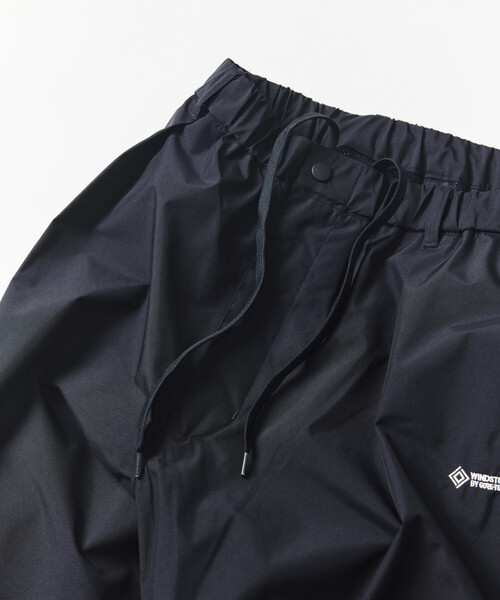 +phenix(プラスフェニックス)の「+phenix/プラスフェニックス 別注 GORE-TEX WINDSTOPPER PACKABLE SLACKS【セットアップ対応】/ゴアテックス ウインドストッパー パッカブル スラックス(その他パンツ・メンズ・ネイビー/チャコールグレー/ブラック・SMALL/MEDIUM/LARGE)」の17枚目の写真