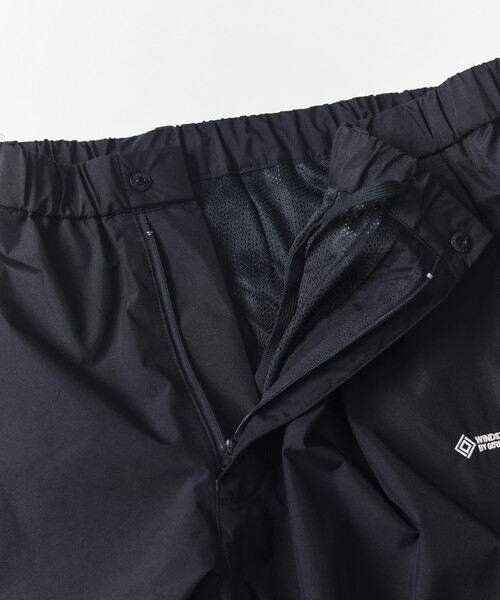 +phenix(プラスフェニックス)の「+phenix/プラスフェニックス 別注 GORE-TEX WINDSTOPPER PACKABLE SLACKS【セットアップ対応】/ゴアテックス ウインドストッパー パッカブル スラックス(その他パンツ・メンズ・ネイビー/チャコールグレー/ブラック・SMALL/MEDIUM/LARGE)」の11枚目の写真
