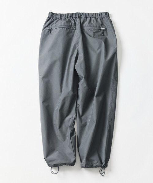 +phenix(プラスフェニックス)の「+phenix/プラスフェニックス 別注 GORE-TEX WINDSTOPPER PACKABLE SLACKS【セットアップ対応】/ゴアテックス ウインドストッパー パッカブル スラックス(その他パンツ・メンズ・ネイビー/チャコールグレー/ブラック・SMALL/MEDIUM/LARGE)」の4枚目の写真