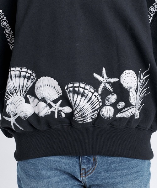 BILLABONG(ビラボン)の「BILLABONG ウィメンズ SEA TREASURE KENDAL CREW FLC トレーナー 【2026年秋冬モデル】/ビラボンプルオーバースウェット(スウェット・レディース・ブラック系その他・MEDIUM)」の4枚目の写真