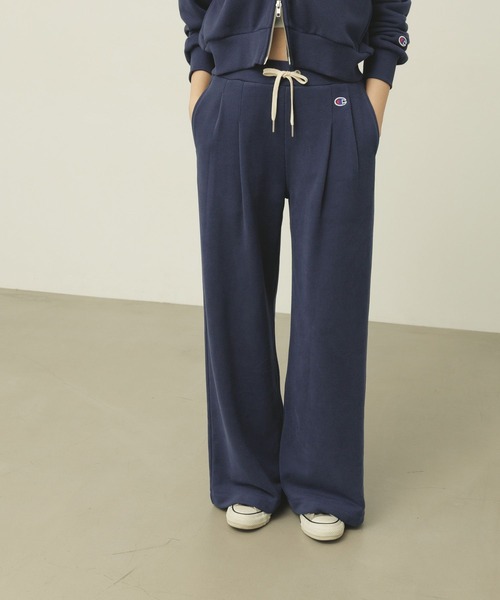 Champion（チャンピオン）の「【Champion(チャンピオン）】ワイドスウェットパンツ（スウェットパンツ・レディース・ネイビー/オートミール・FREE）」の2枚目の写真