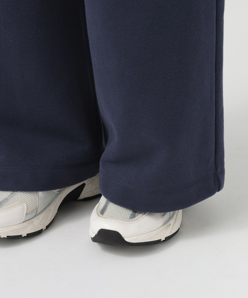 Champion（チャンピオン）の「【Champion(チャンピオン）】ワイドスウェットパンツ（スウェットパンツ・レディース・ネイビー/オートミール・FREE）」の3枚目の写真