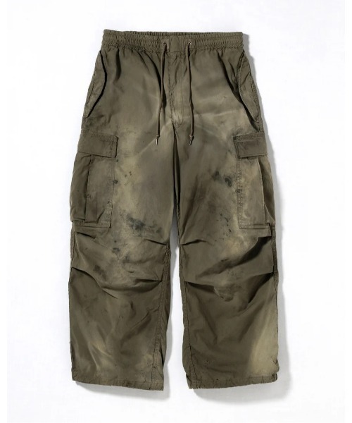 Anachronorm(アナクロノーム)の「FADED CARGO EASY PANTS(デニムパンツ・メンズ・ダークグリーン・3/2)」の1枚目の写真