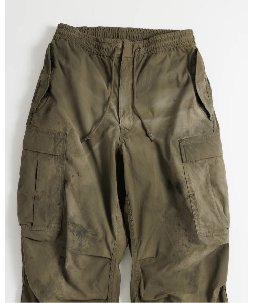 Anachronorm(アナクロノーム)の「FADED CARGO EASY PANTS(デニムパンツ・メンズ・ダークグリーン・3/2)」の18枚目の写真