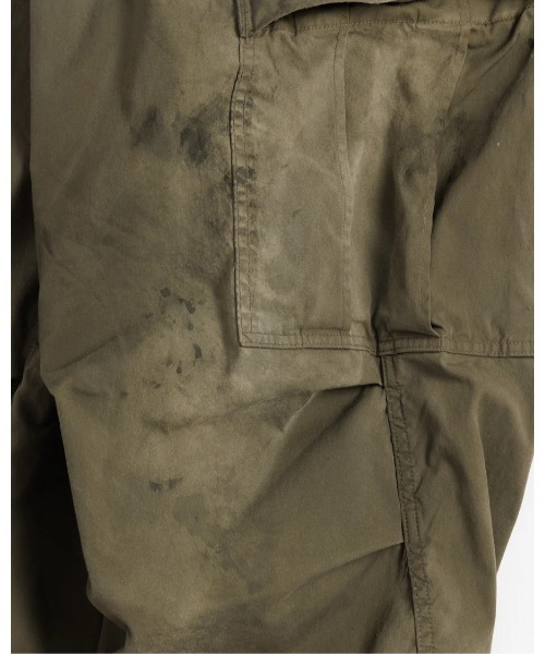 Anachronorm(アナクロノーム)の「FADED CARGO EASY PANTS(デニムパンツ・メンズ・ダークグリーン・3/2)」の9枚目の写真