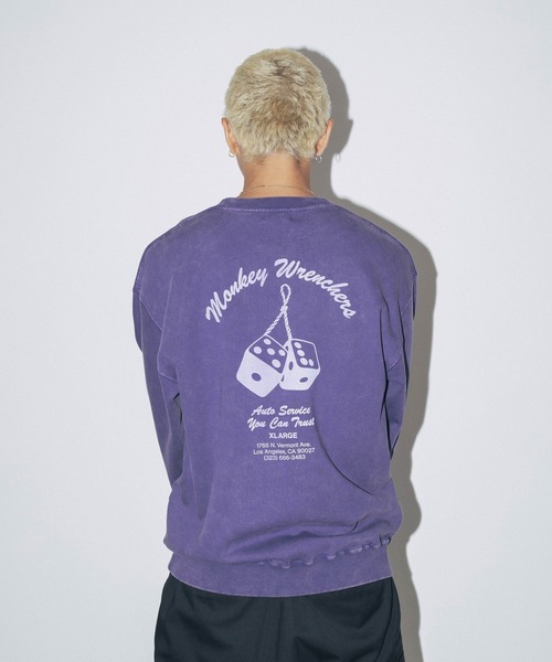 XLARGE(エクストララージ)の「MONKEY WRENCHERS CREWNECK SWEATSHIRT(スウェット・メンズ・ブラウン/ブラック/パープル・XL/S/L/M)」の3枚目の写真