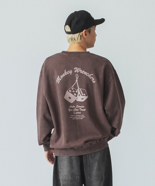 XLARGE(エクストララージ)の「MONKEY WRENCHERS CREWNECK SWEATSHIRT(スウェット・メンズ・ブラウン/ブラック/パープル・XL/S/L/M)」の13枚目の写真