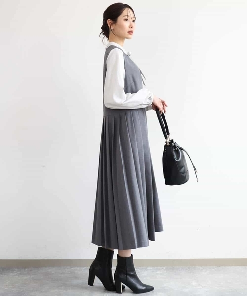 MK MICHEL KLEIN（エムケーミッシェルクラン）の「[洗える]プリーツデザインジャンパースカート（ワンピース・レディース・ダークグレー/ブラック・38）」の13枚目の写真