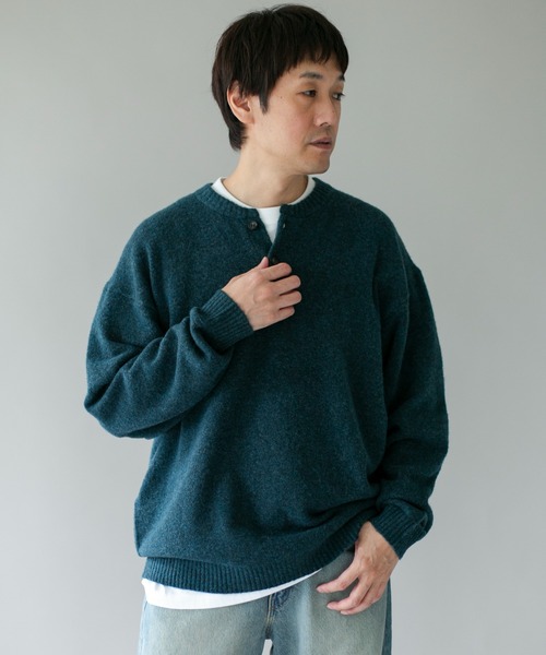 URBAN RESEARCH DOORS（アーバンリサーチドアーズ）の「『WEB限定』ウール混もちもちヘンリーネックニット（ニット/セーター・メンズ・グリーン/ブラック/ライトベージュ・X-LARGE/LARGE/MEDIUM）」の20枚目の写真