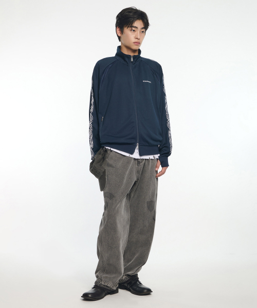 NOMANUAL(NOMANUAL)の「刺繍トライバルトラックトップ - ネイビー(ナイロンジャケット・レディース・その他・SMALL/MEDIUM/LARGE)」の3枚目の写真