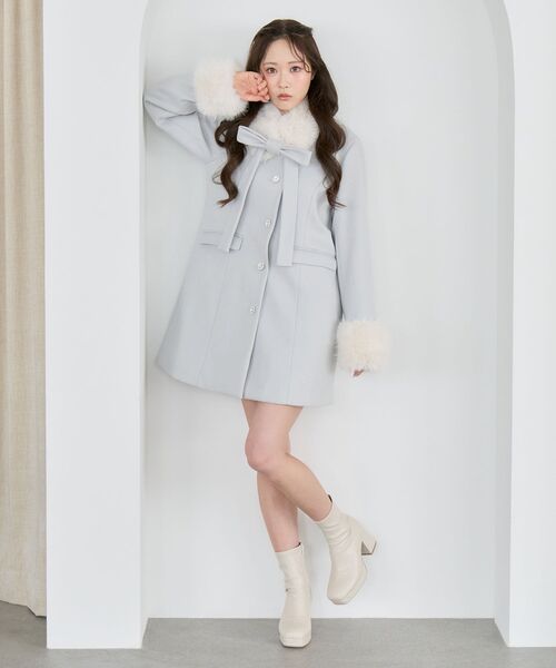 MAJESTIC LEGON（マジェスティックレゴン）の「マルチwayキラキラリボンミディコート（その他アウター・レディース・ピンクベージュ/ライトブルー/チャコールグレー/ブラック・SMALL/MEDIUM/X-SMALL/LARGE）」の22枚目の写真