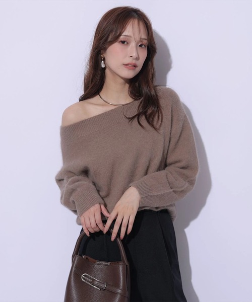 Mystrada(マイストラーダ)の「フォックスゆるニット(ニット/セーター・レディース・チャコールグレー/オフホワイト/レッド/モカ・38)」の8枚目の写真