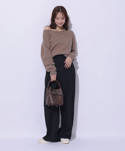 Mystrada(マイストラーダ)の「フォックスゆるニット(ニット/セーター・レディース・チャコールグレー/オフホワイト/レッド/モカ・38)」の14枚目の写真