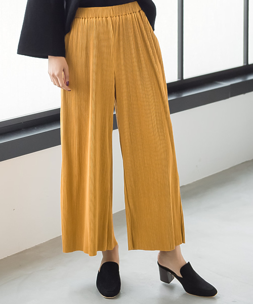 Re:EDIT（リエディ）の「[リエディ]スエード細プリーツワイドパンツ[リエディオリジナル]ボトムス/パンツ/ワイドパンツ・ガウチョパンツ（その他パンツ・レディース・ダークグリーン/マスタード/キャメル/ブラウン/ブラック/ワイン・MEDIUM/LARGE）」の4枚目の写真