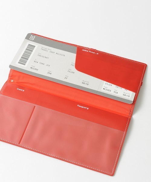 MILESTO(ミレスト)の「スキミングブロック パスポートケース 皮革調R(トラベルグッズ・メンズ・ブラック/キャメル/レッド・フリ-)」の10枚目の写真