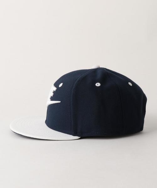 NIKE（ナイキ）の「【NIKE(ナイキ)】フューチュラスナップ キャップ（キャップ・キッズ・ホワイト/ネイビー/コバルトブルー・FREE）」の9枚目の写真