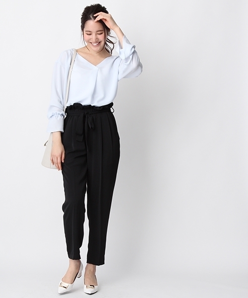 Andemiu（アンデミュウ）の「フリルウエストテーパードパンツ749013（その他パンツ・レディース・キャメル/ピンク/ブラック・MEDIUM/SMALL）」の6枚目の写真