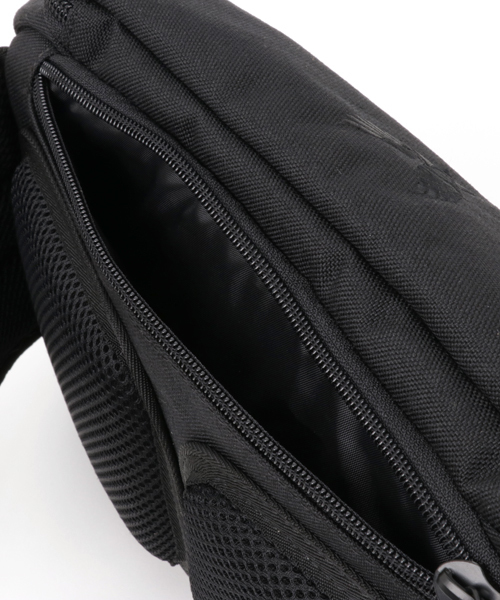 AVIREX（アヴィレックス）の「avirex/ アヴィレックス / RUDE WAIST BAG/リュード　ウエストバッグ（ボディバッグ/ウエストポーチ・メンズ・ブラック/カーキ・FREE）」の6枚目の写真