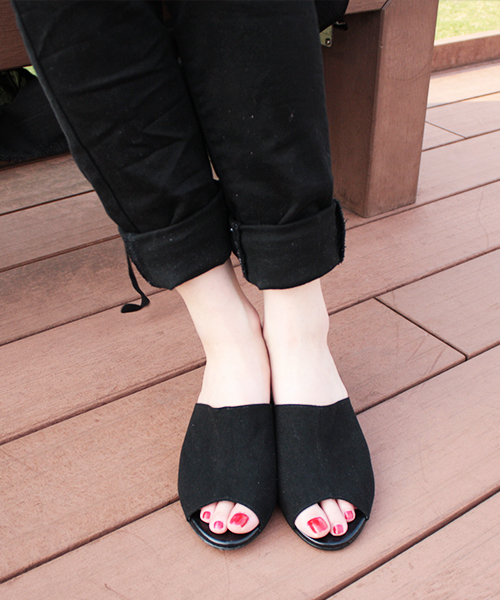 salle de bal（サルデバル）の「スエードミュールサンダル（サンダル・レディース・ベージュ/ブルー/ブラック/ピンク・L/S/M）」の20枚目の写真