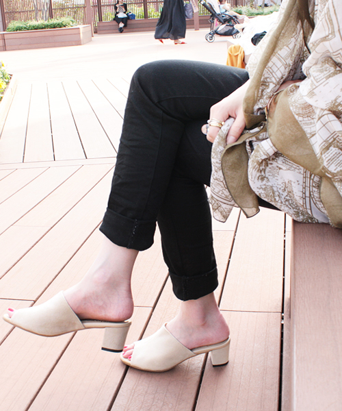 salle de bal（サルデバル）の「スエードミュールサンダル（サンダル・レディース・ベージュ/ブルー/ブラック/ピンク・L/S/M）」の17枚目の写真