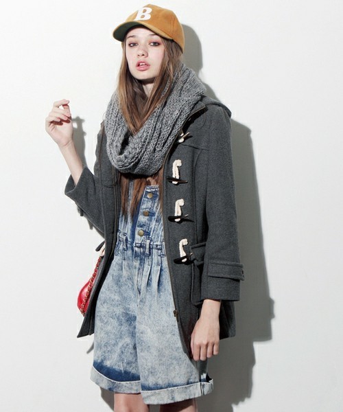 WEGO（ウィゴー）の「二重織ミドル丈ダッフルコート（ダッフルコート・レディース・ダークグレー/ネイビー/キャメル・MEDIUM/LARGE）」の2枚目の写真