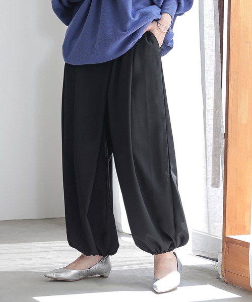 osharewalker（オシャレウォーカー）の「『アラビアンモードワイドパンツ』（その他パンツ・レディース・ブラック/チャコール/グレイッシュベージュ/カーキ/ネイビー/モカ・FREE）」の2枚目の写真