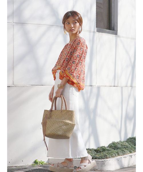 Ungrid（アングリッド）の「ボリュームスリーブ総柄プリントブラウス（シャツ/ブラウス・レディース・ネイビー/レッド・FREE）」の10枚目の写真