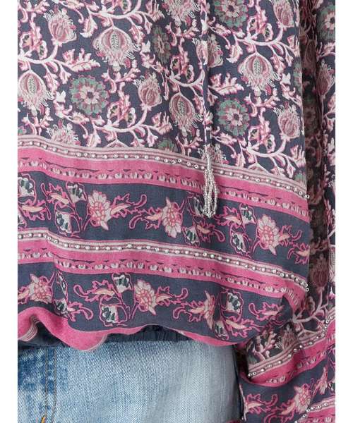 Ungrid（アングリッド）の「ボリュームスリーブ総柄プリントブラウス（シャツ/ブラウス・レディース・ネイビー/レッド・FREE）」の17枚目の写真