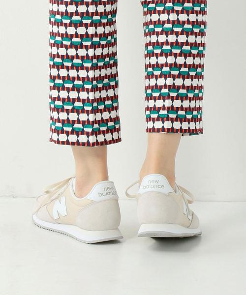 NEW BALANCE(ニューバランス)の「【WEB限定】EC:OC NB U220(スニーカー・レディース・ブラック/ベージュ/ケリー/ダークグレー・23cm/25cm/22.5cm/22cm/24.5cm/23.5cm/24cm)」の16枚目の写真