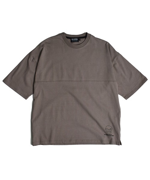 DOUBLE STEAL（ダブルスティール）の「Drop Shoulder Tシャツ　　ビッグシルエット（Tシャツ/カットソー・メンズ・ブラック/ホワイト×レッド/ホワイト×ブラック/ベージュ系その他・LARGE/MEDIUM/X-LARGE）」の15枚目の写真