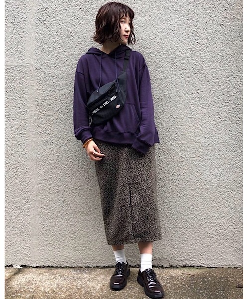 PAGEBOY（ページボーイ）の「BIGシルエットパーカー（Tシャツ/カットソー・レディース・ブラック/グレー/オフホワイト/ダークパープル・FREE）」の22枚目の写真