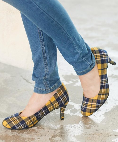 KOBE LETTUCE（コウベレタス）の「ラウンドトゥ6ｃｍヒールパンプス＊レディース/シューズ/細ヒール[I1700]神戸レタス（パンプス・レディース・ブラック/ベージュ/ピンク/グリーン/ブラック系その他/イエロー系その他/グレイッシュベージュ/レンガ・LL/S/M/L）」の7枚目の写真