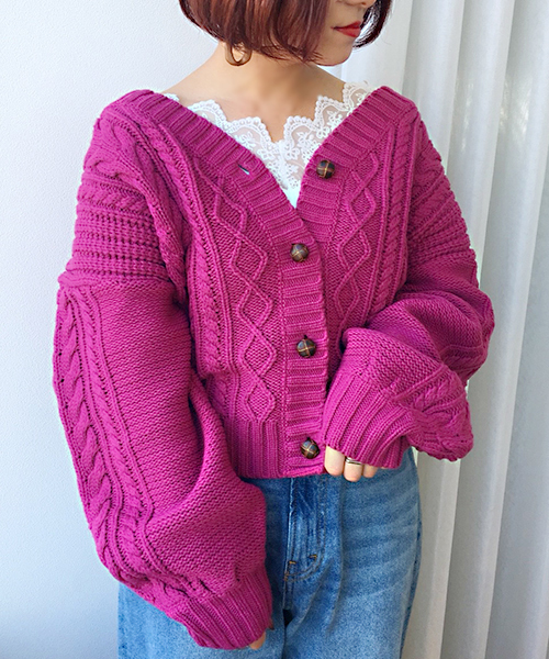 apres jour（アプレジュール）の「ケーブルニットVカーディガン【ZOZOTOWN限定アイテム】（カーディガン/ボレロ・レディース・オフホワイト/ピンク/キャメル/ベージュ・フリー）」の10枚目の写真