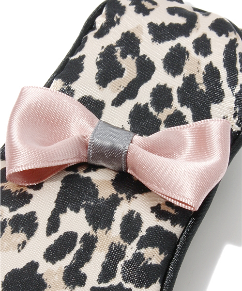 バービー　ヒョウ柄Mサイズ　歯ブラシポーチネイビー Jewel Changes（ジュエルチェンジズ）の「kyuis LEO CAT