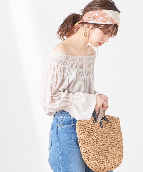 natural couture(ナチュラルクチュール)の「ライトテレコシャーリングブラウス(シャツ/ブラウス・レディース・ベージュ/オフホワイト/ピンク/ミント・FREE)」の1枚目の写真