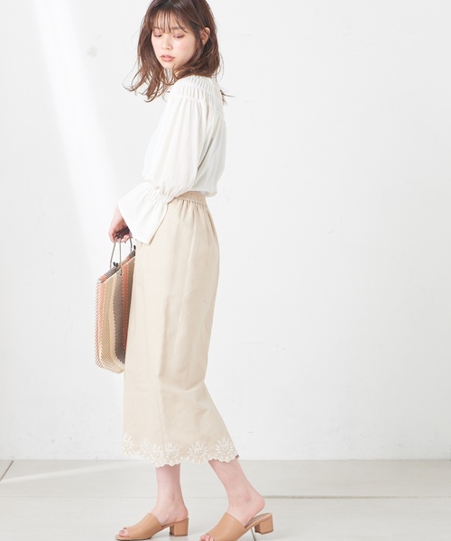 natural couture(ナチュラルクチュール)の「ライトテレコシャーリングブラウス(シャツ/ブラウス・レディース・ベージュ/オフホワイト/ピンク/ミント・FREE)」の12枚目の写真