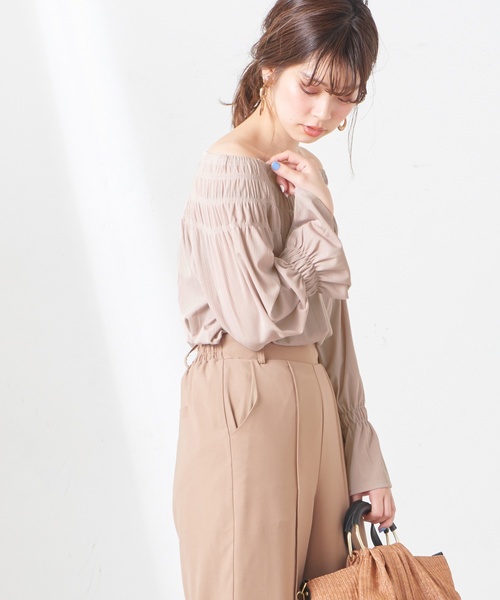 natural couture(ナチュラルクチュール)の「ライトテレコシャーリングブラウス(シャツ/ブラウス・レディース・ベージュ/オフホワイト/ピンク/ミント・FREE)」の21枚目の写真