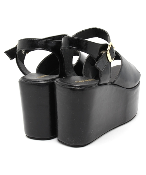 WEGO（ウィゴー）の「WEGO/フェイクレザー厚底サンダル（サンダル・レディース・レッド/ホワイト/ブラック・24.5/23.5）」の11枚目の写真