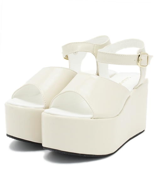 WEGO（ウィゴー）の「WEGO/フェイクレザー厚底サンダル（サンダル・レディース・レッド/ホワイト/ブラック・24.5/23.5）」の14枚目の写真