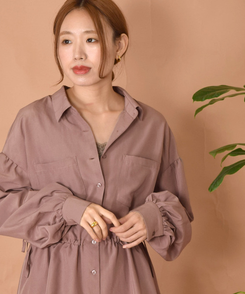w closet（ダブルクローゼット）の「ウエストギャザーボリューム袖
