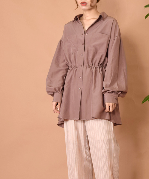 w closet（ダブルクローゼット）の「ウエストギャザーボリューム袖
